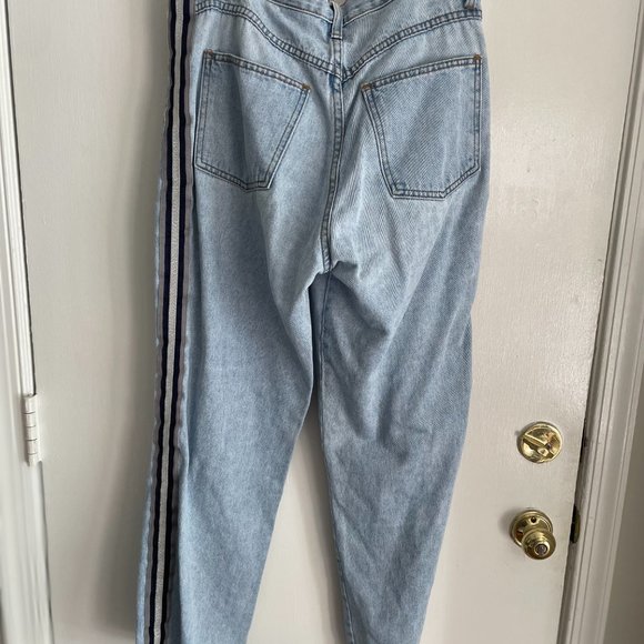 Vintage Y2K Light-wash Cache Jeans with Athletic Piping Women's Size 12 - Picture 4 of 5